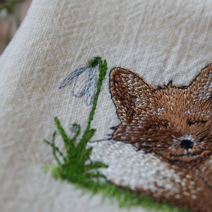 Stickdatei Fuchs mit Schneeglöckchen