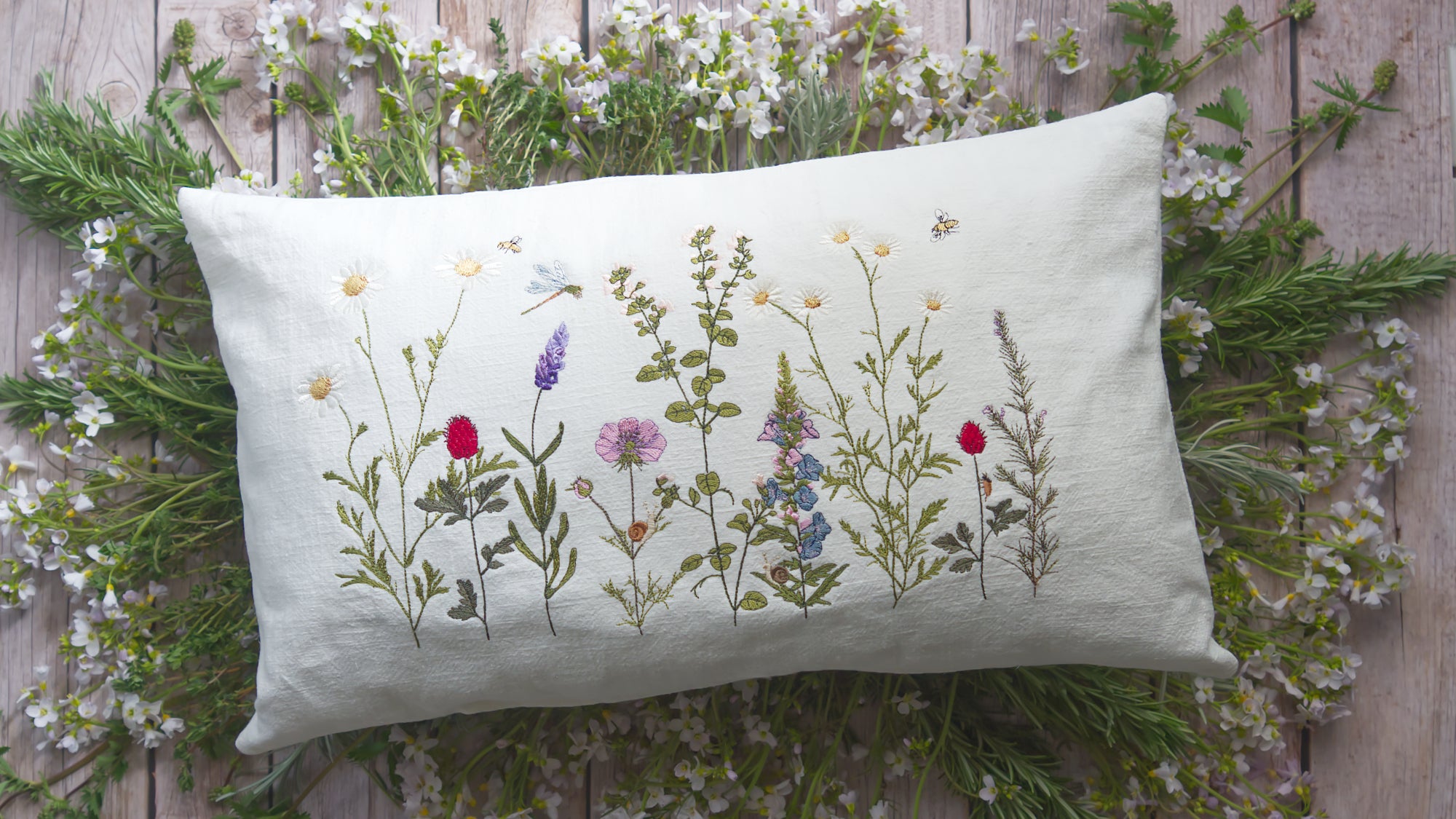 Stickdatei Kräuter Wiese Blumen Frühling Sommer Cora Design