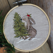 Stickdatei Hase mit Baum