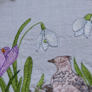 Stickdatei Frühblüherwiese für die mittlere Rahmengröße