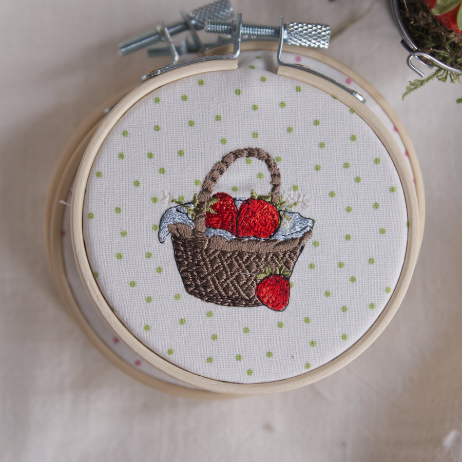 Stickdatei Erdbeerminis aus der Mäuse-Serie
