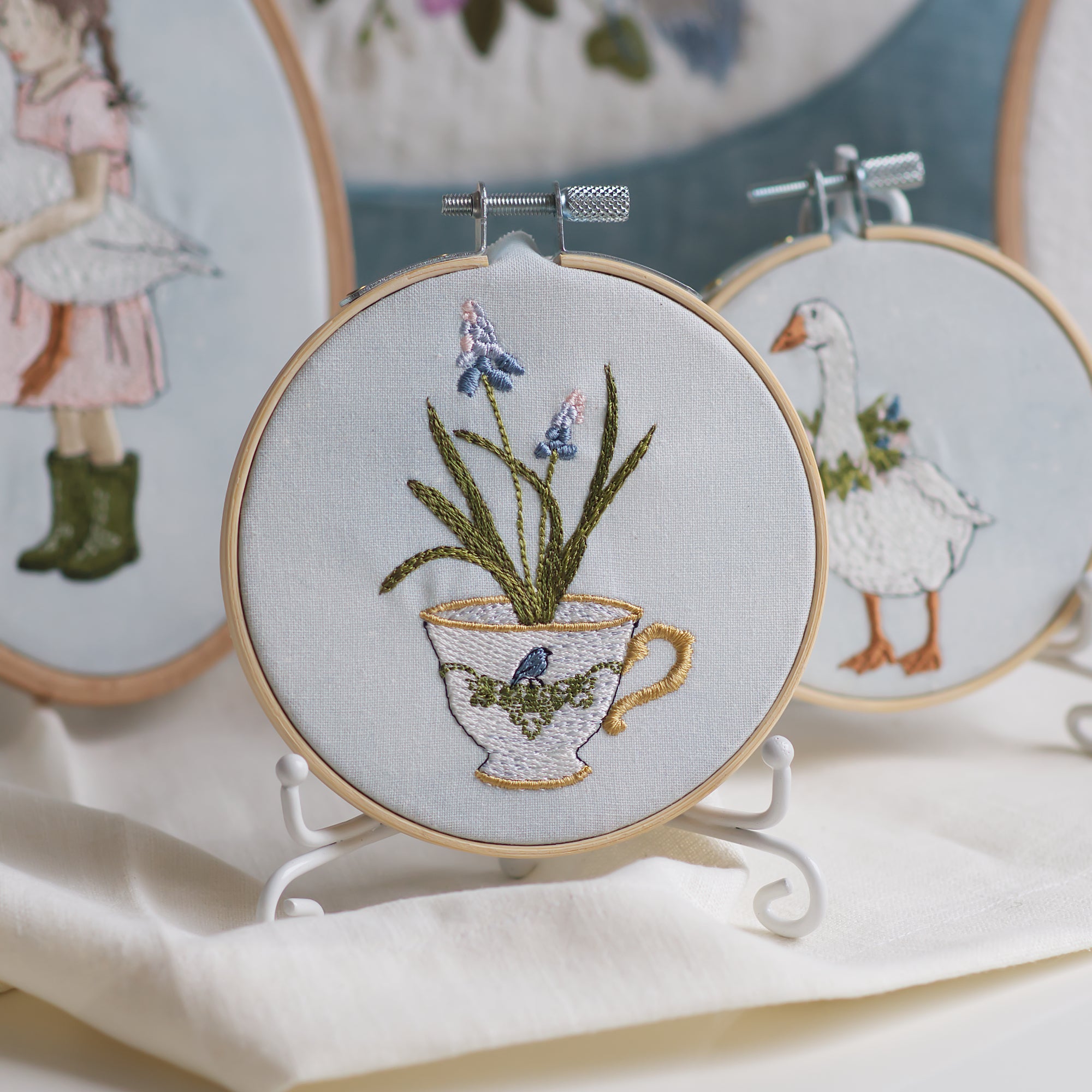 Stickdatei Traubenhyazinthe in der Tasse