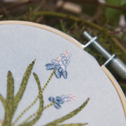 Stickdatei Traubenhyazinthe in der Tasse