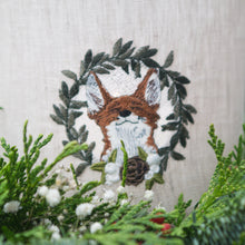 Lade das Bild in den Galerie-Viewer, Stickdatei Fuchs FSL free standing lace aus der Serie Waldkinder
