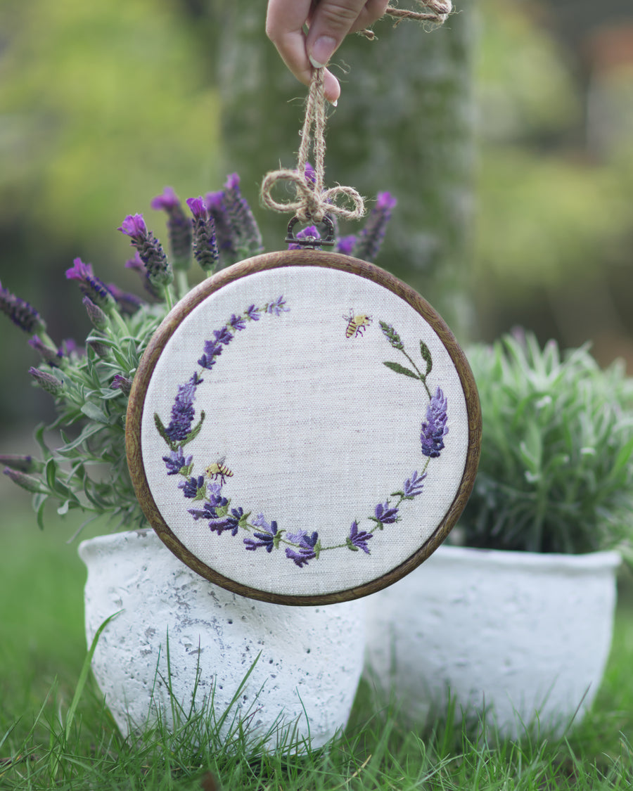 Stickdatei Set Lavendel mit Biene